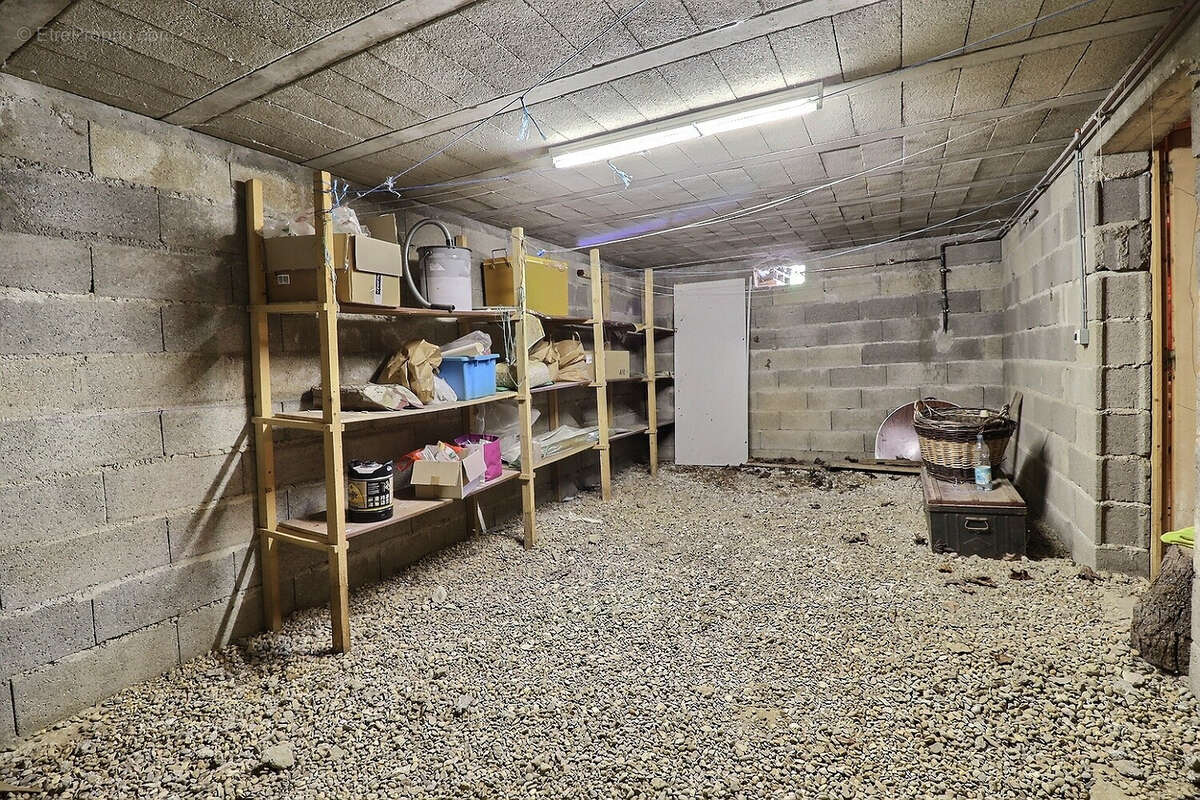 Maison à SAINT-MARTIN-SOUS-MONTAIGU