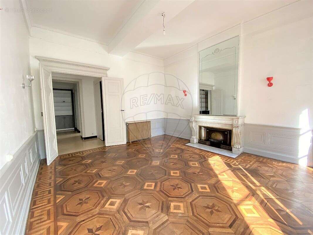 Appartement à LYON-1E