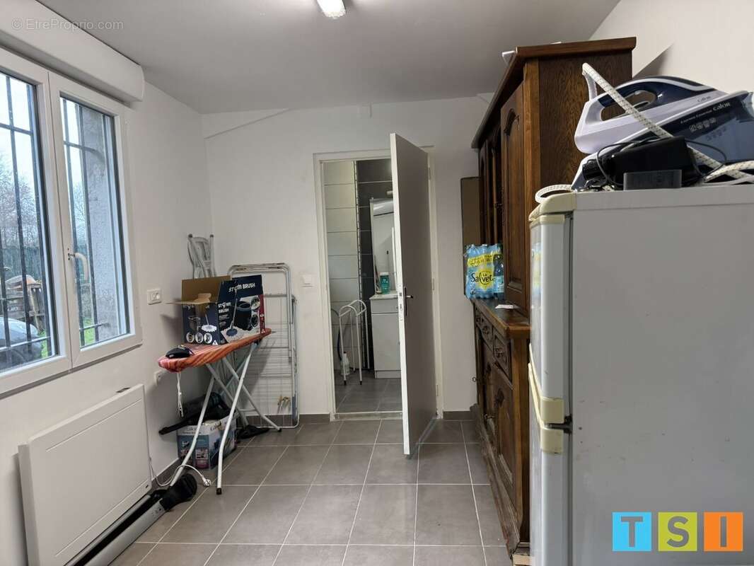 Au cur de Miramont-de-Comminges - ensemble immobilier - maison de caractère de 135 m² - vaste local commercial 100 m² sur 593m² - photo 10
