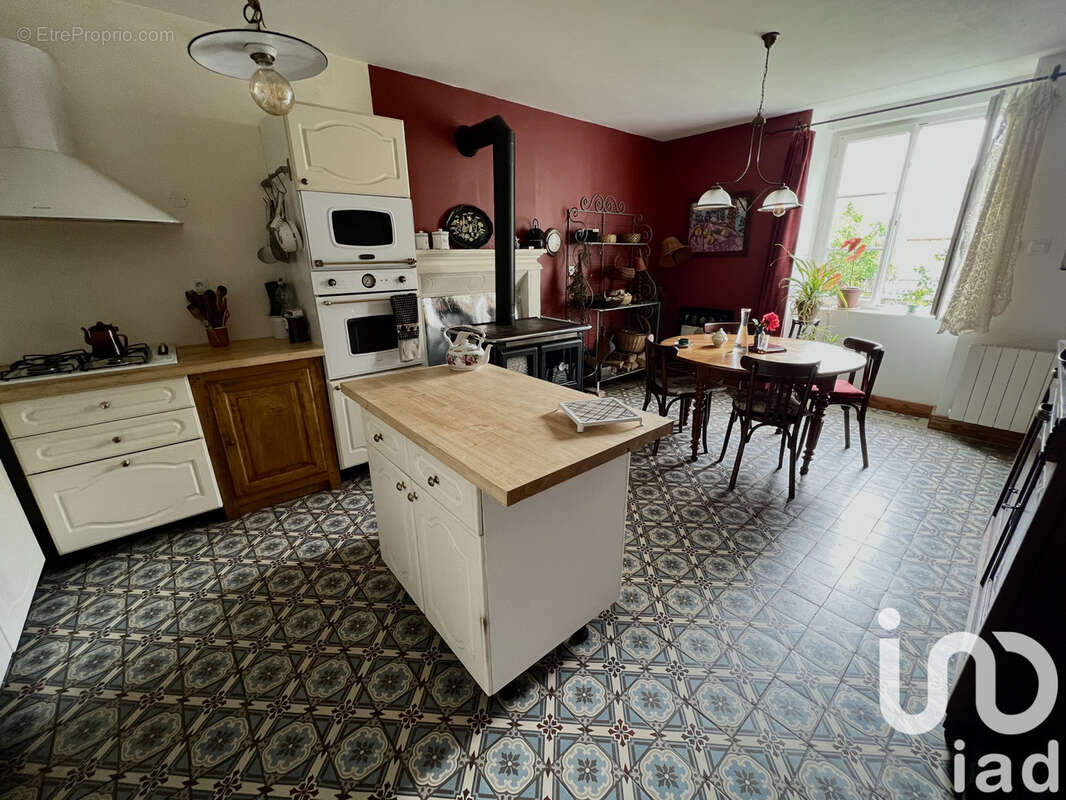Maison 100 m² à Voutre  - photo 3