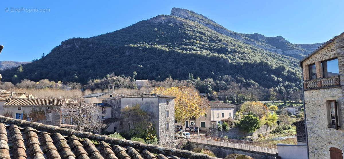 Lot d'appartements avec terrasse et balcon à Sumène - photo 5