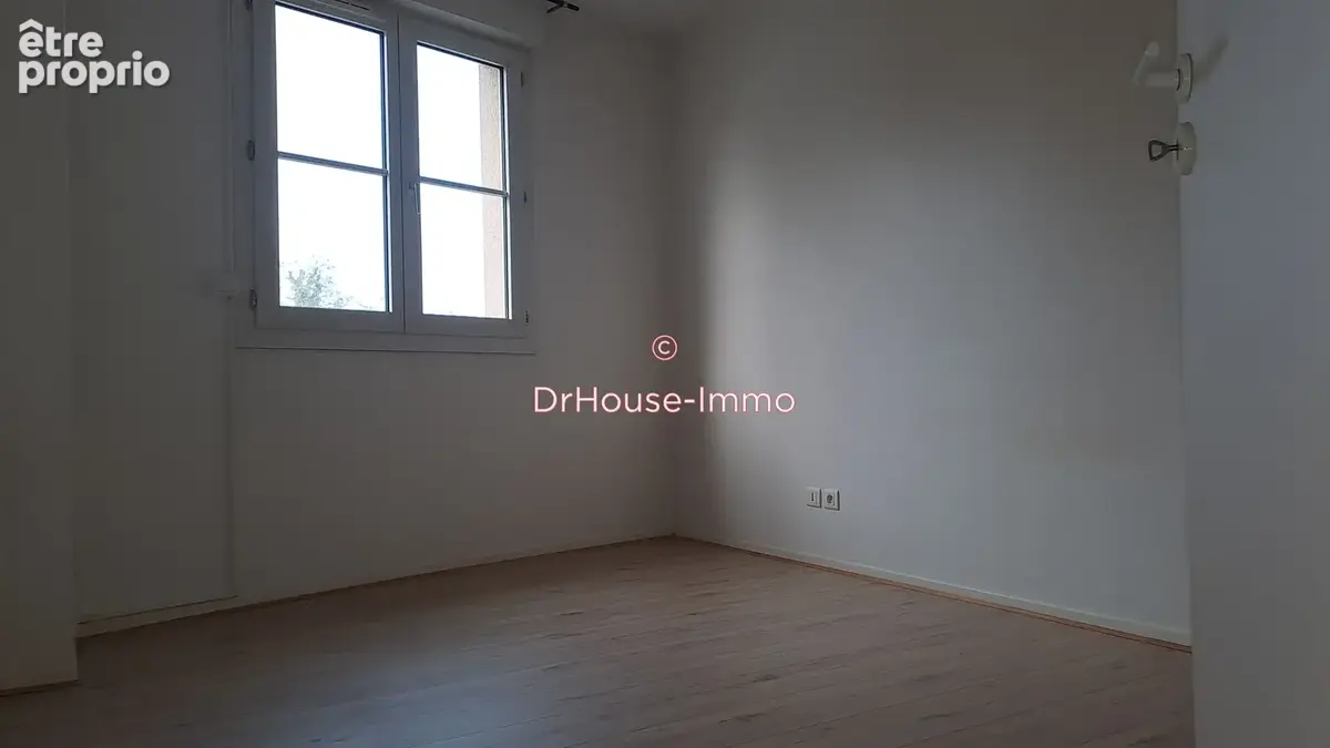 Appartement 3 pièces 69 m² à vendre à Arras (62000) - photo 3