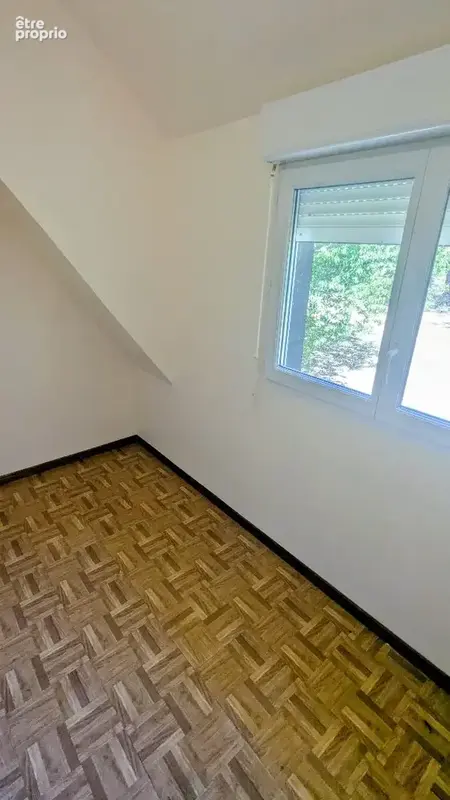Maison familiale de 5 chambres à rénover  Sous-sol complet  Terrain de 8 291 m²  À 1,6 km de la Petite Mer de Gâvres - photo 16