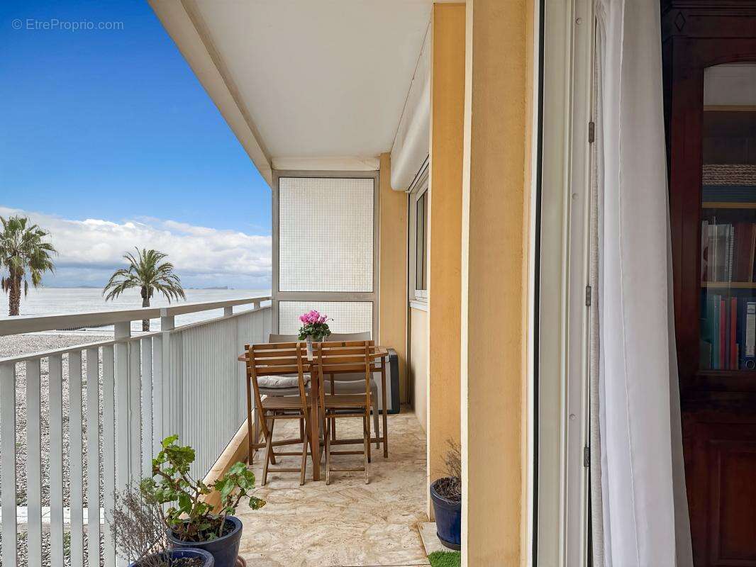 Appartement à FREJUS