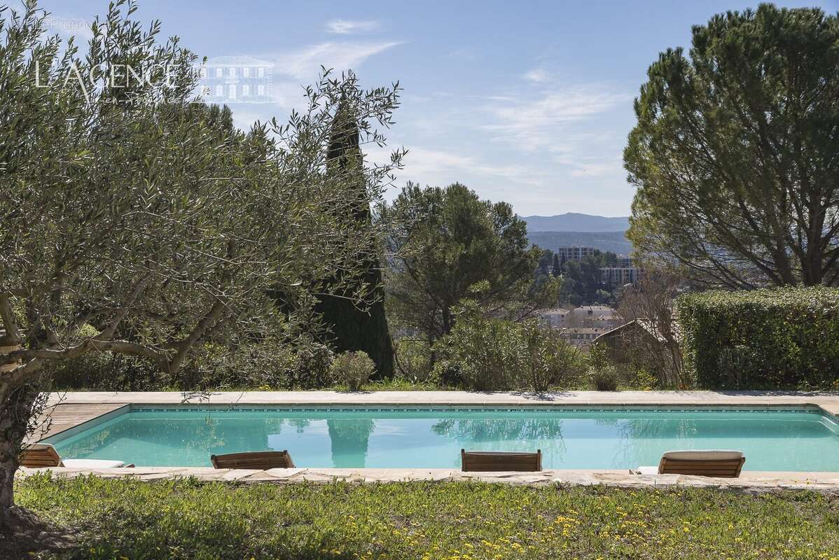 Maison à AIX-EN-PROVENCE