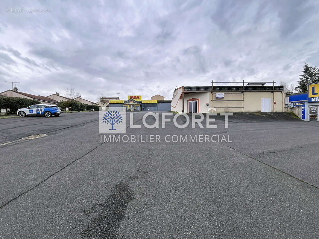 Commerce à BRESSUIRE
