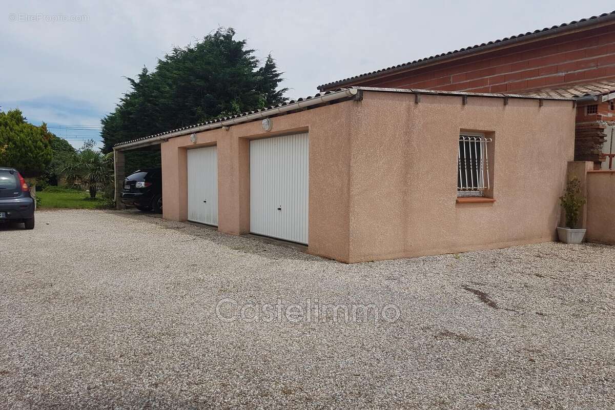 Maison 140 m² à Castelsarrasin  - photo 6