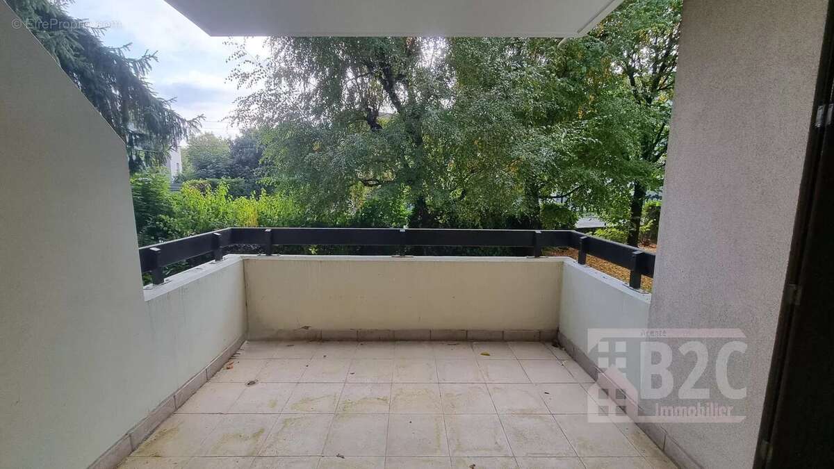 Appartement à FONTAINE