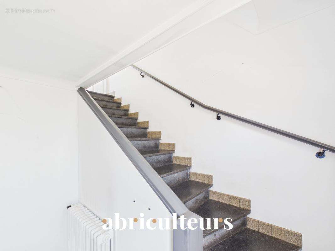 Maison familiale avec jardin de 560 m² en vente à Meaux 77100 - photo 18