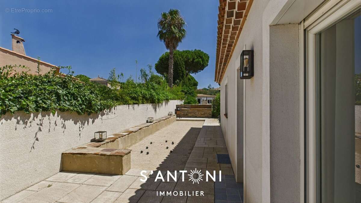 LE GRAU D'AGDE- Villa de PP sur terrain de 915 m² proche de toutes commodités - photo 36