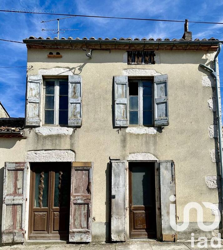 Photo 1 - Maison à LAVARDAC