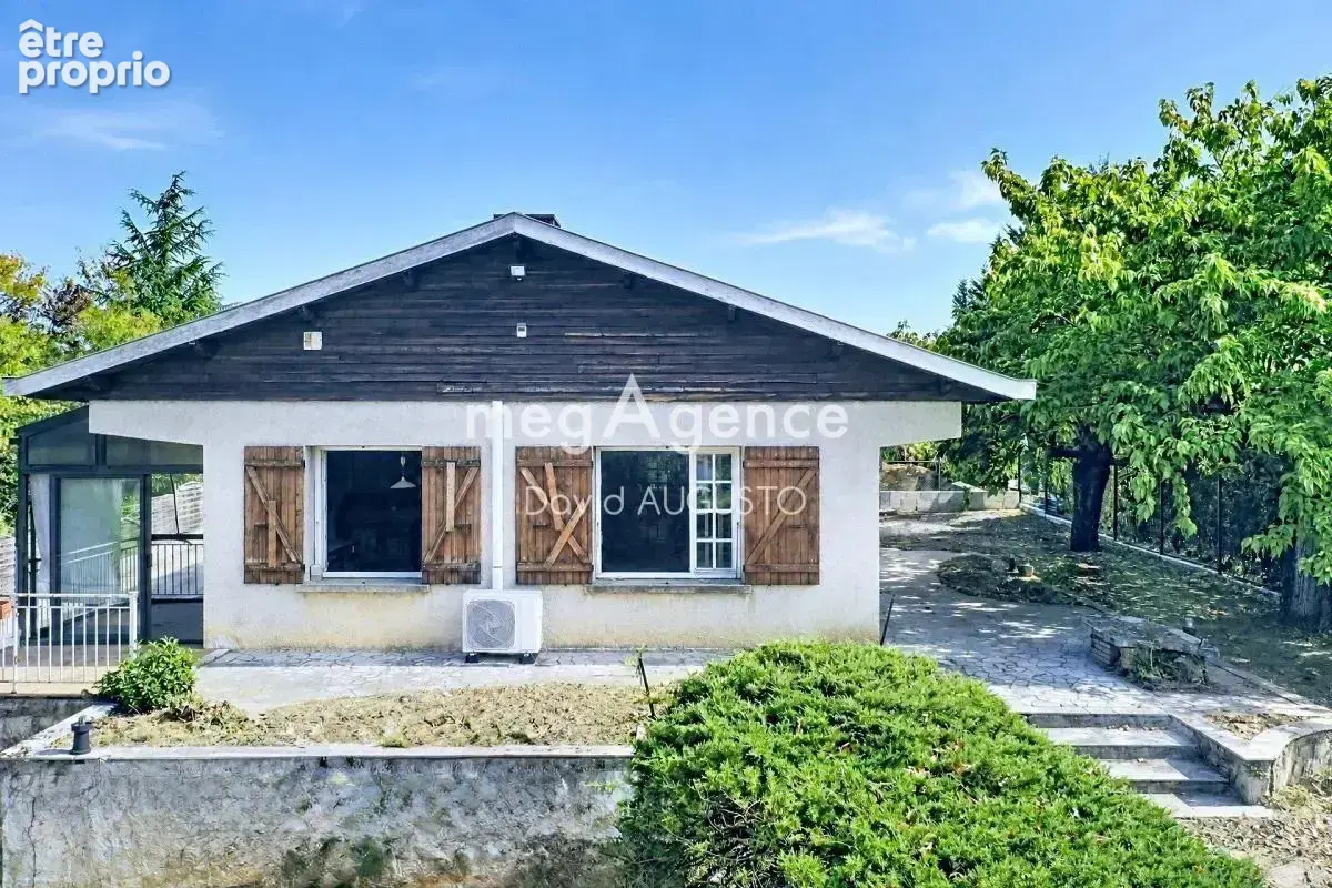 Rare à Tassin le Bourg, maison sur sous-sol complet, terrain de 900m2 - photo 16