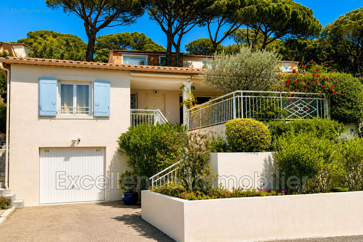 Appartement 67 m² à Sainte-Maxime  - photo 2