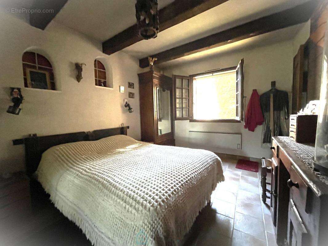 Maison 230 m² à Istres  - photo 18