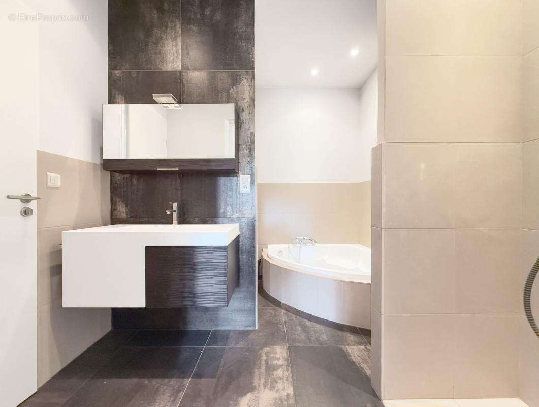 Maison à SAINT-MARTIN-DU-VAR