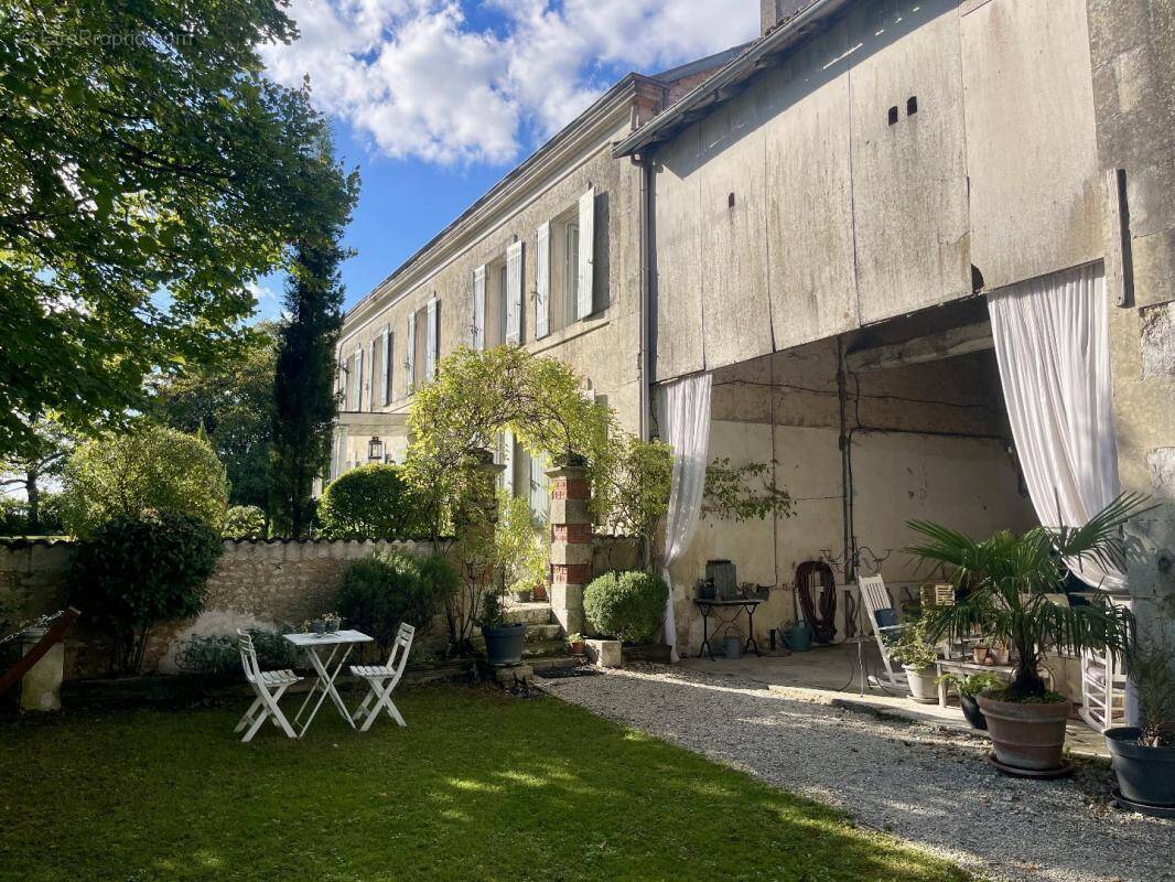 Maison à SAINT-DENIS-DU-PIN