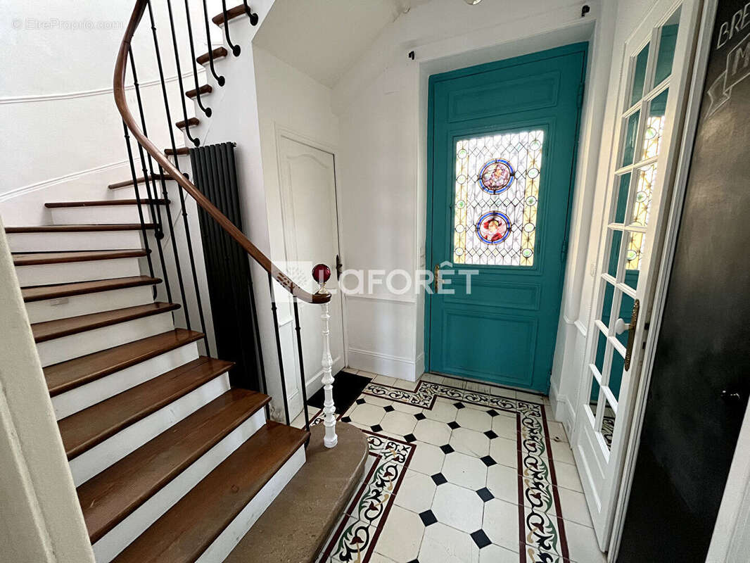 Maison à MEZY-SUR-SEINE