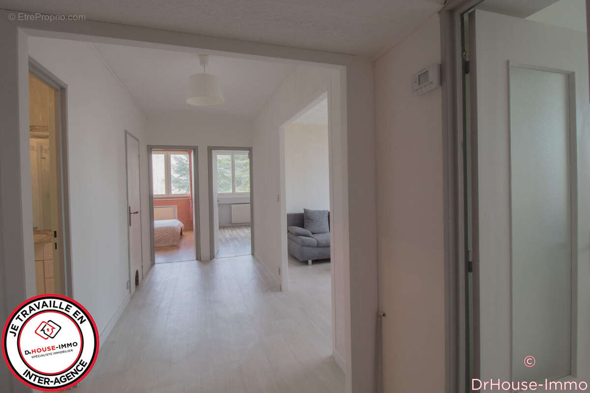 Appartement à BEYNES