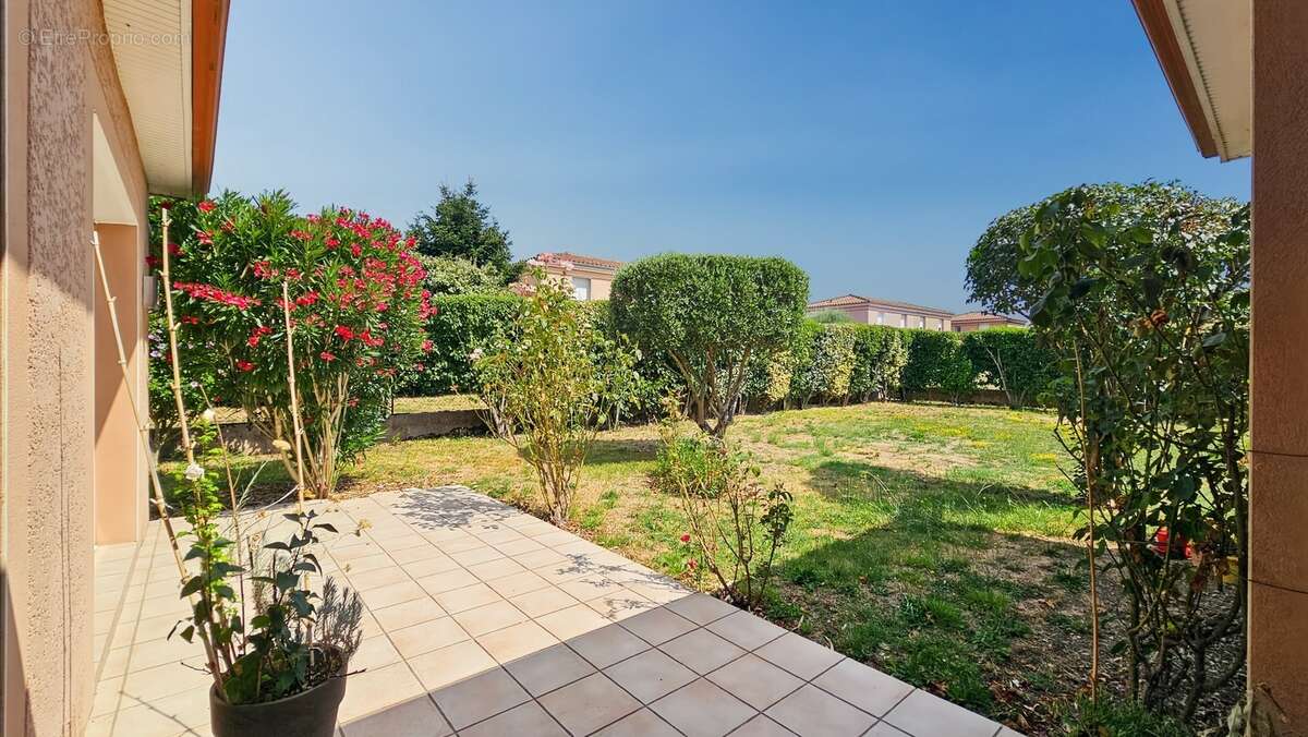 Maison à vendre 5 pièces, 4 chambres avec jardin et garage à LALOUBERE (65) - photo 23