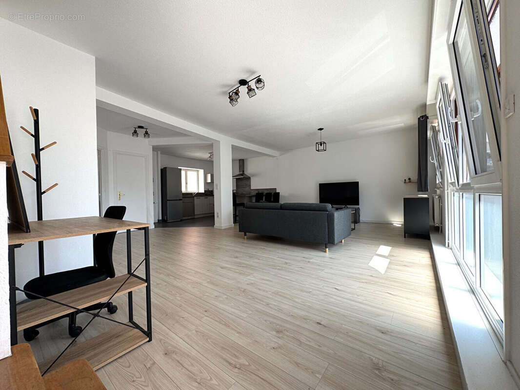 Appartement  5 pièce(s) 105.24 m2 - photo 4