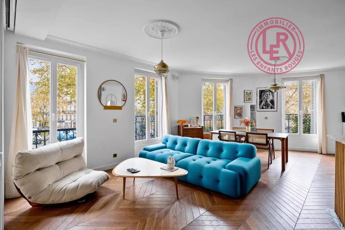 Appartement à PARIS-3E