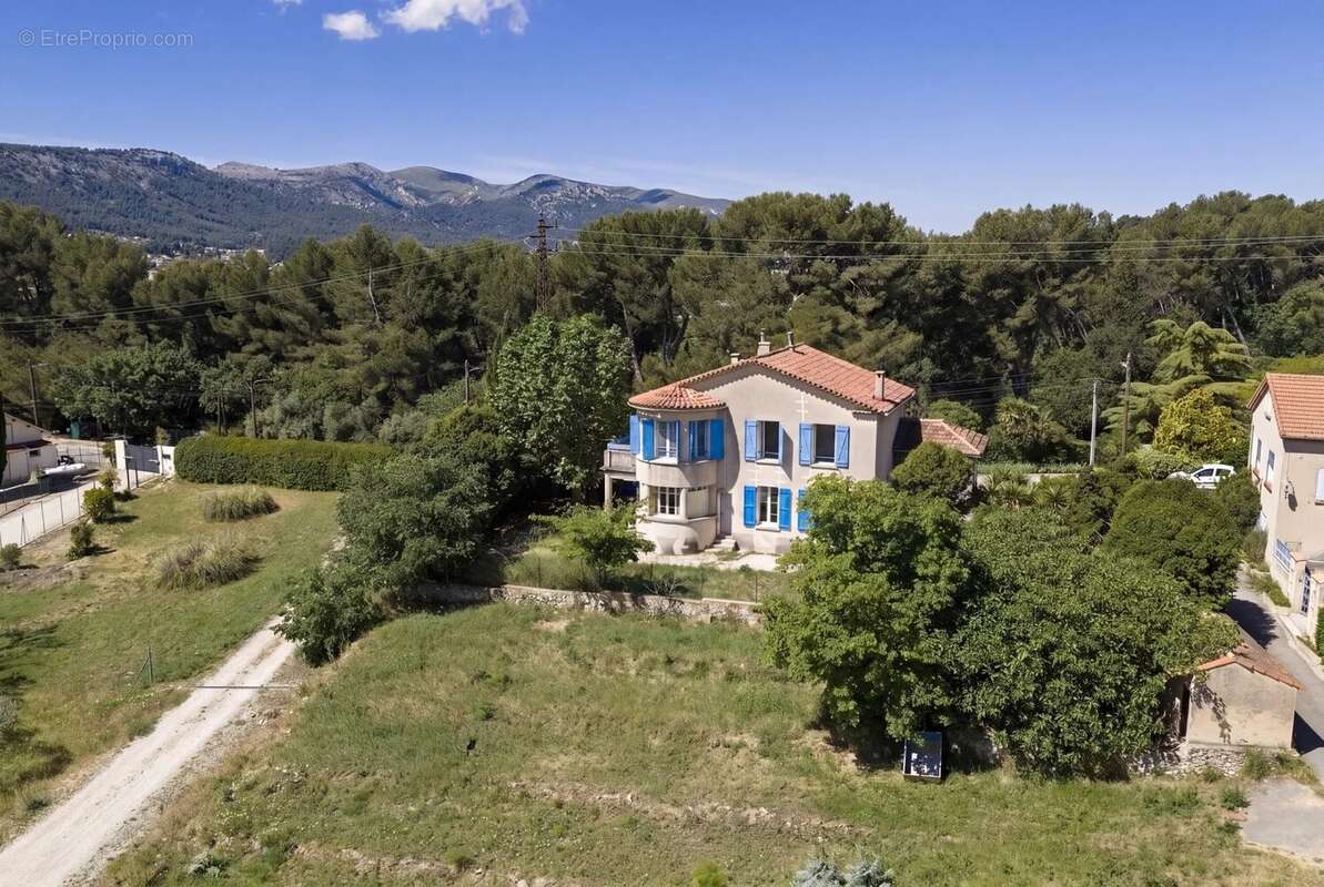 Maison à AUBAGNE