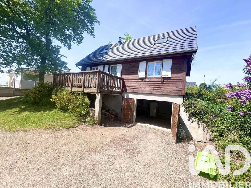 Photo 3 - Maison à CHAPDES-BEAUFORT