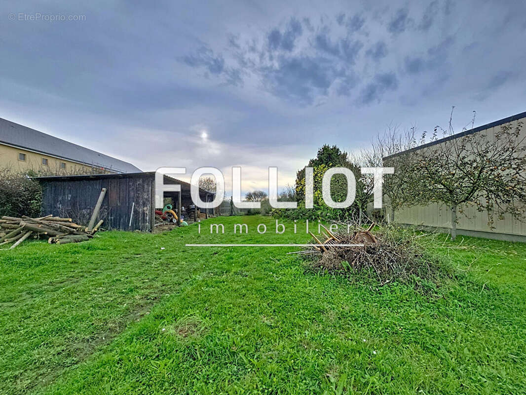 Maison à LES MOITIERS-D&#039;ALLONNE