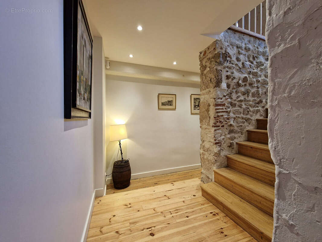 Maison à SOUCIEU-EN-JARREST