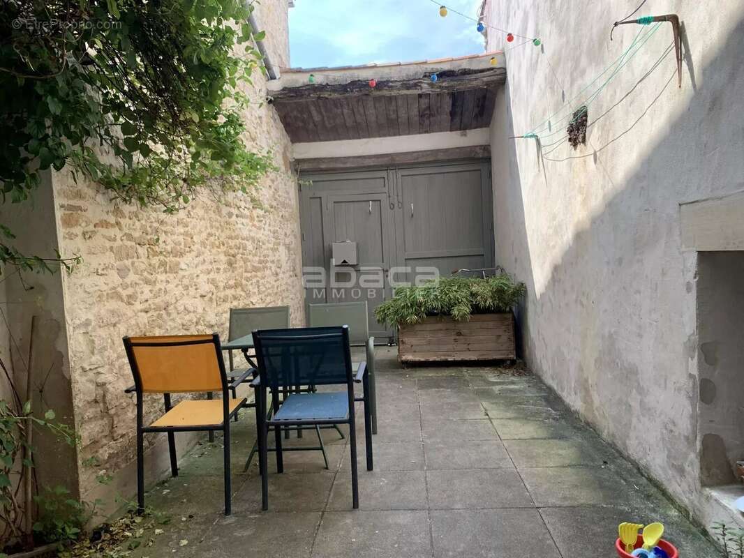 Maison à LE BOIS-PLAGE-EN-RE