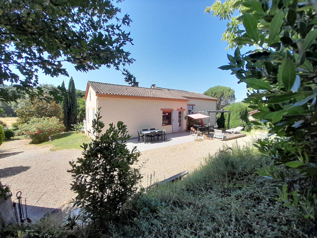 Maison de plain pied sur sous sol complet.. - photo 15