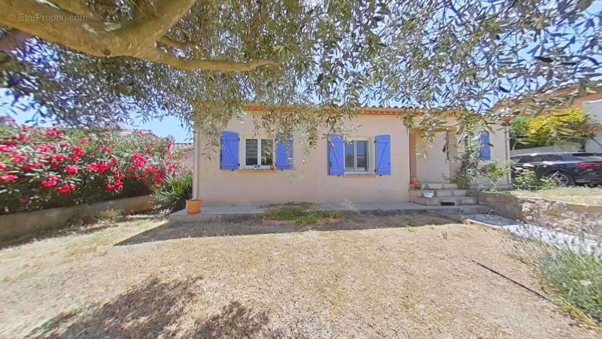Maison à OUVEILLAN