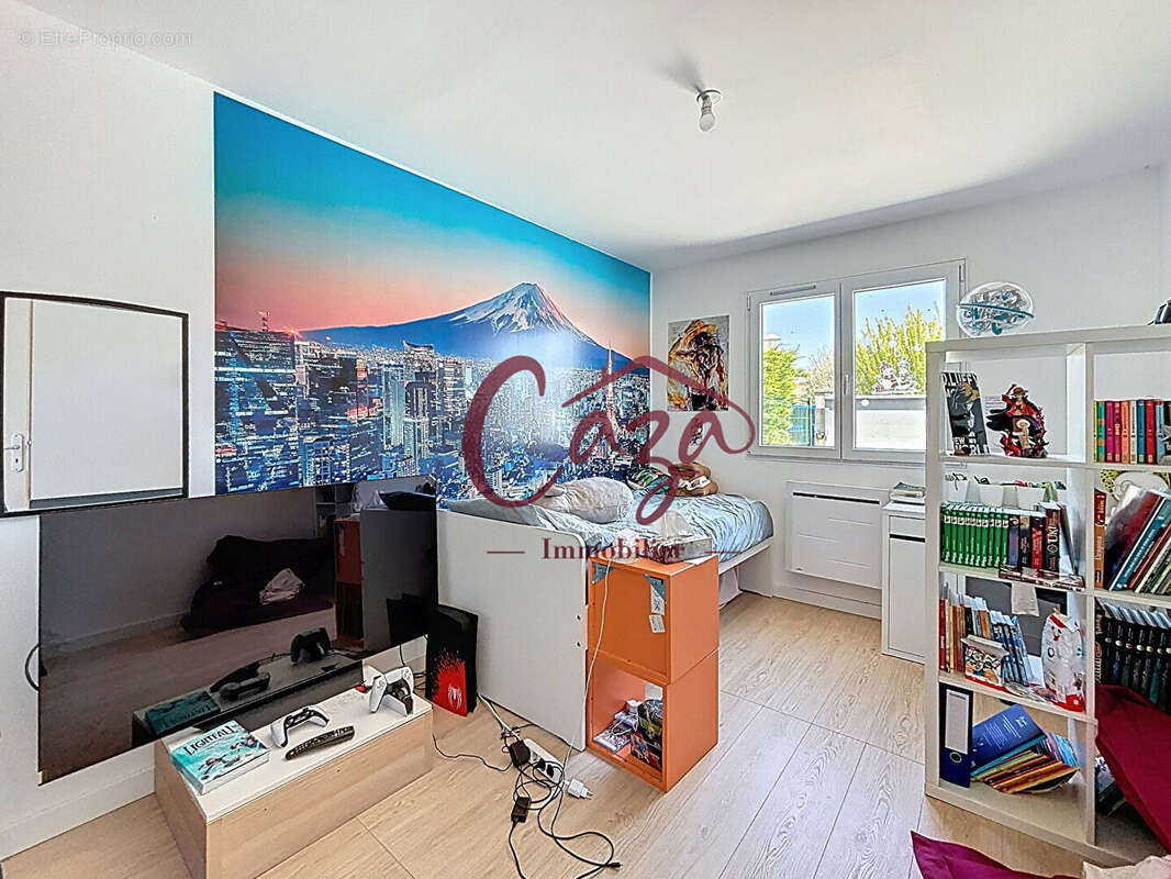 Maison à CAMBLANES-ET-MEYNAC