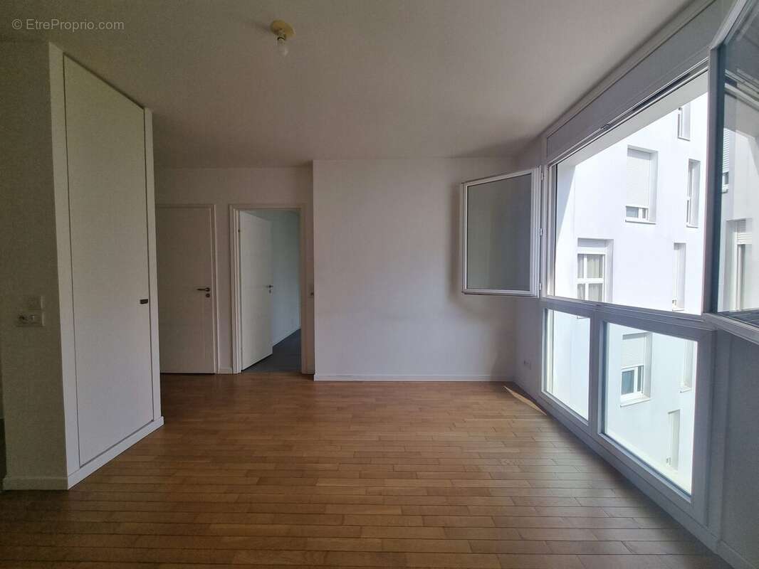 Appartement 39 m² à Issy-Les-Moulineaux  - photo 4
