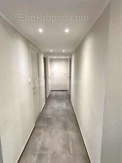 Appartement spacieux avec deux balcons au cœur de la ville ! - photo 12
