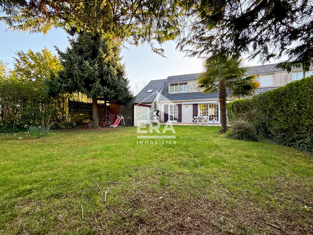 Maison à SAVIGNY-LE-TEMPLE