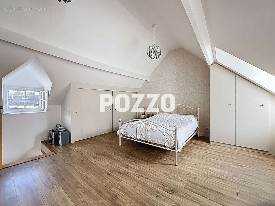 Appartement à VILLEDIEU-LES-POELES