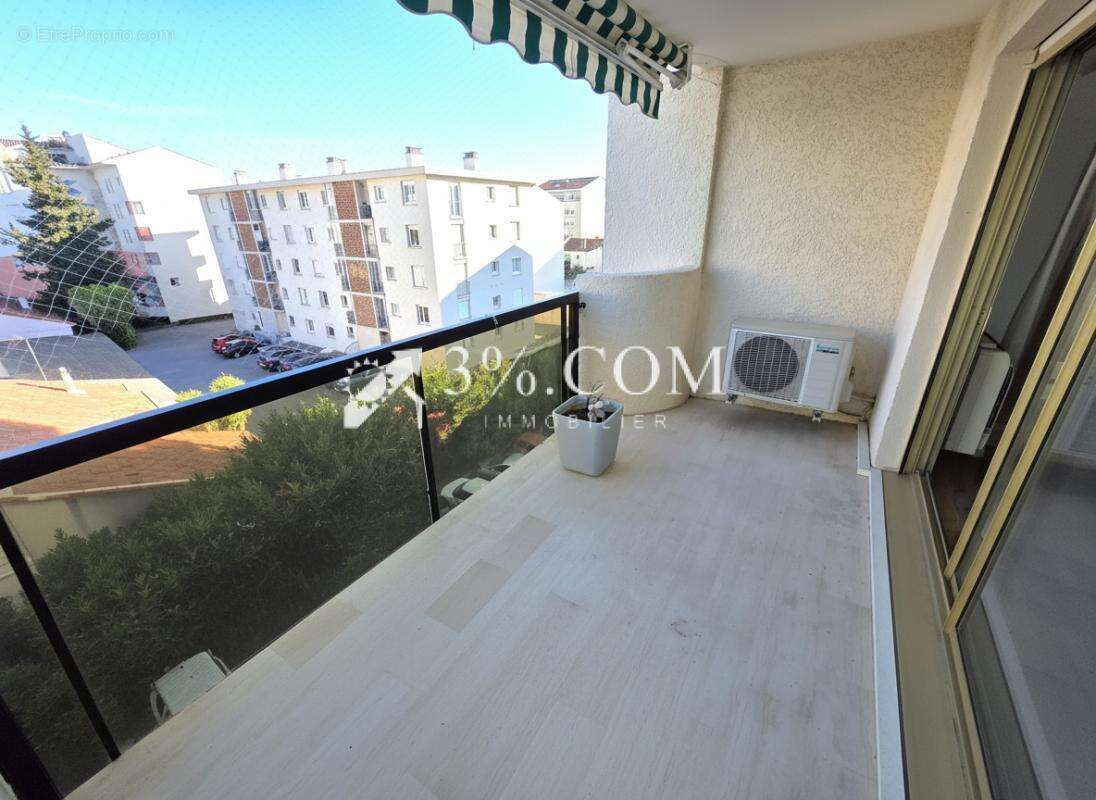Appartement à SAINT-RAPHAEL