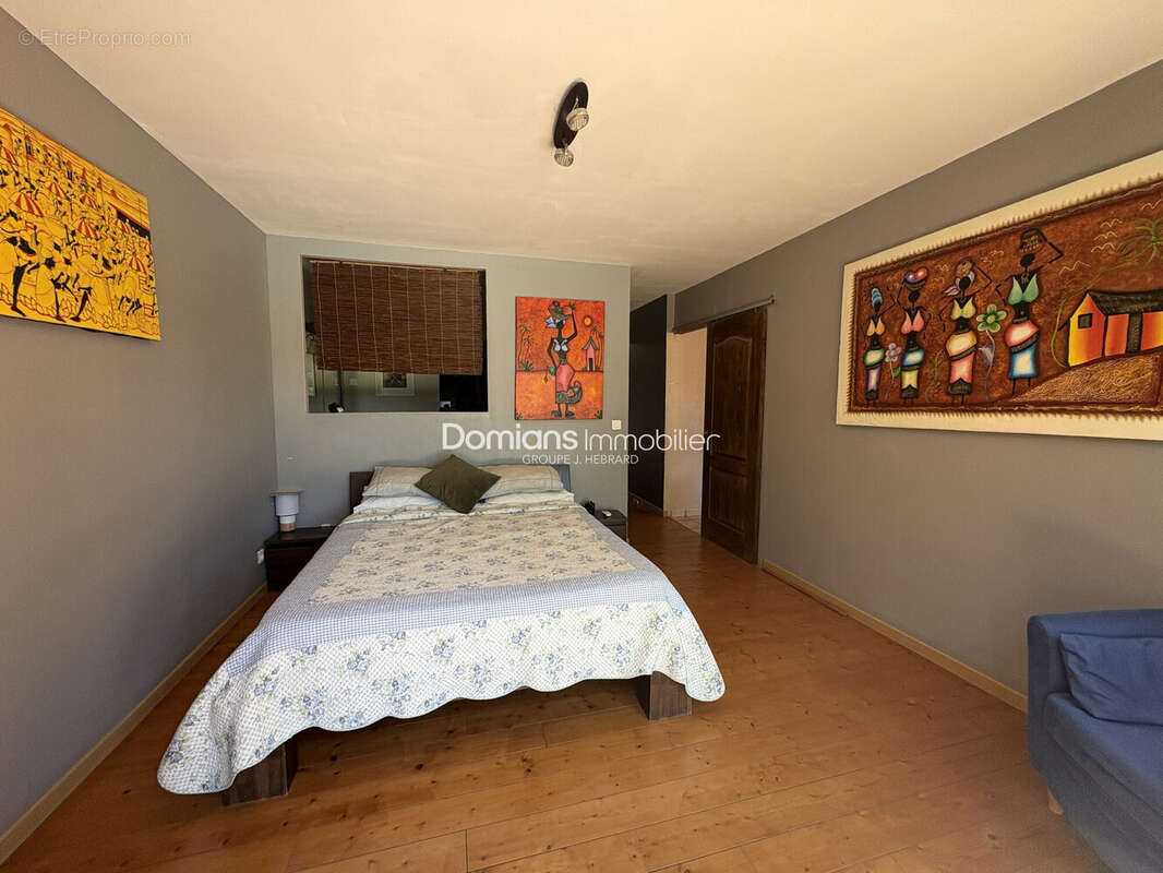 Maison 284 m² à Millas  - photo 4