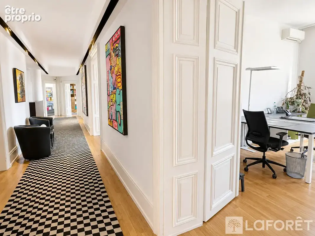 Bureaux Strasbourg - 8 pièce(s) 265 m2 - PLACE SÉBASTIEN BRANT - photo 2
