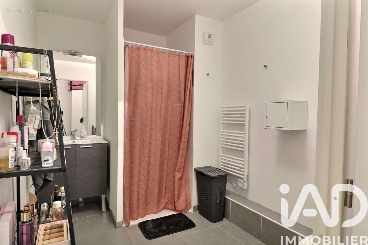 Photo 3 - Appartement à MARSEILLE-4E