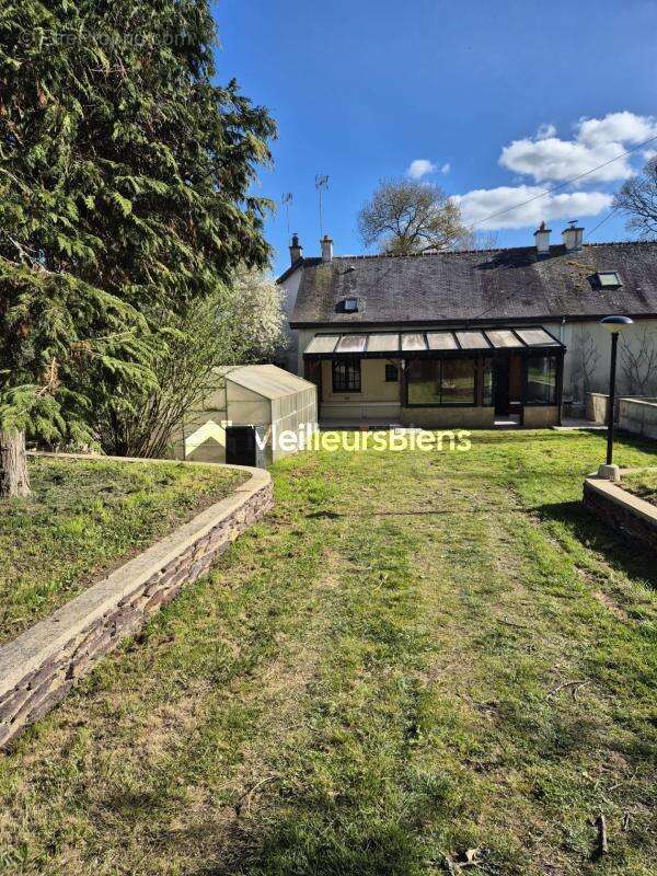 Maison à NOYAL-CHATILLON-SUR-SEICHE