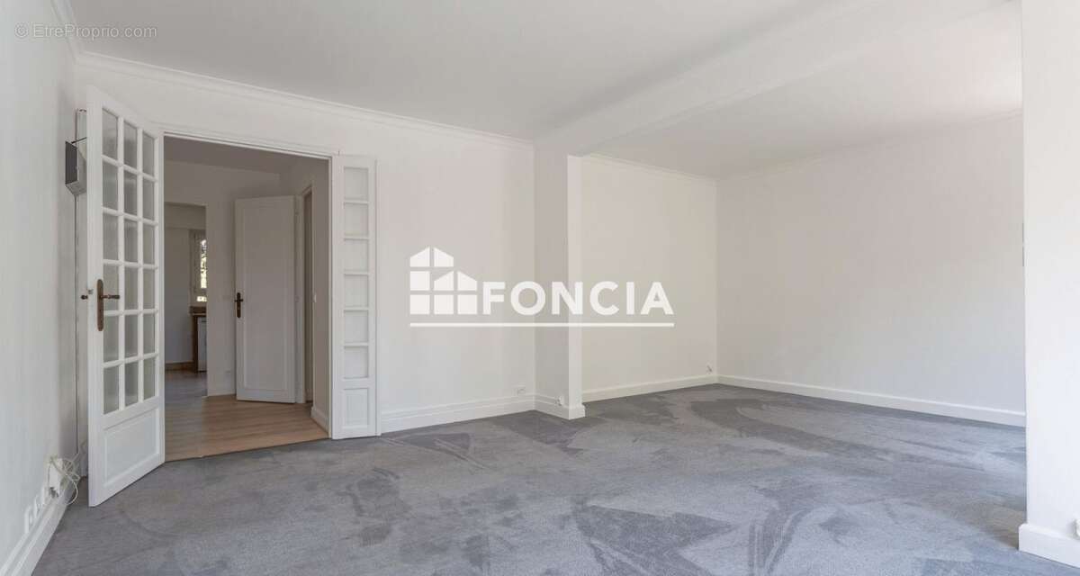 Appartement à CHILLY-MAZARIN