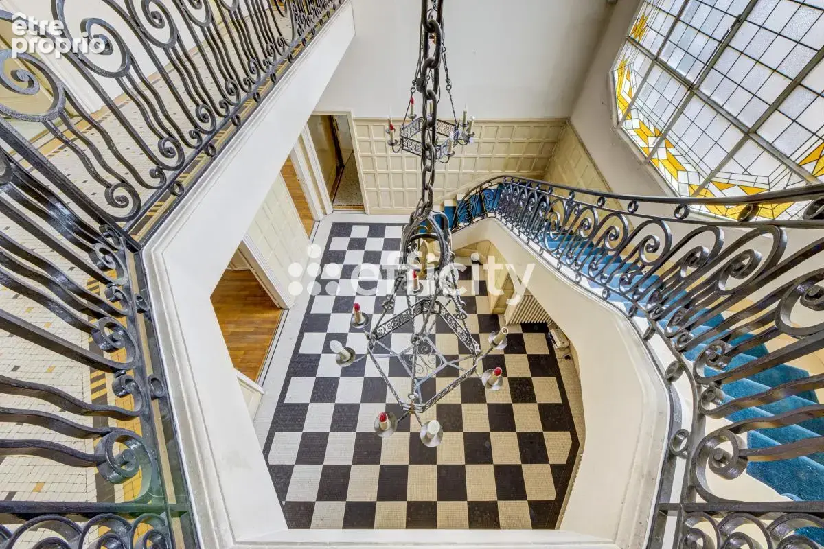 Appartement à LEVALLOIS-PERRET