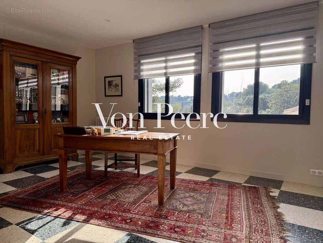 Maison à VILLENEUVE-LES-AVIGNON