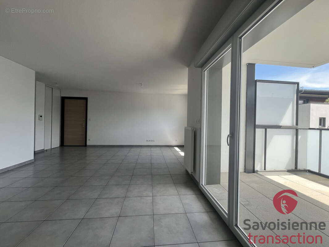Appartement à BASSENS
