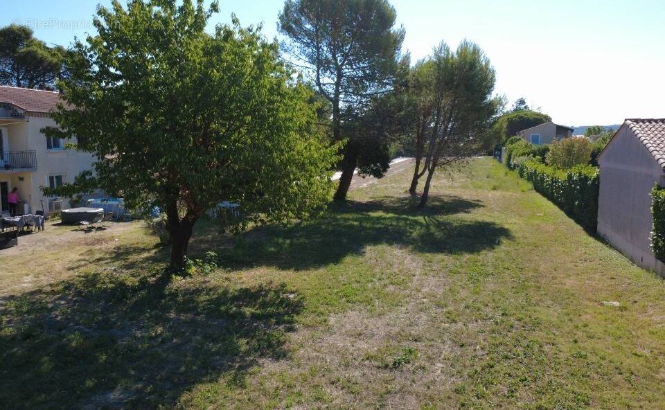 Terrain à ANCONE