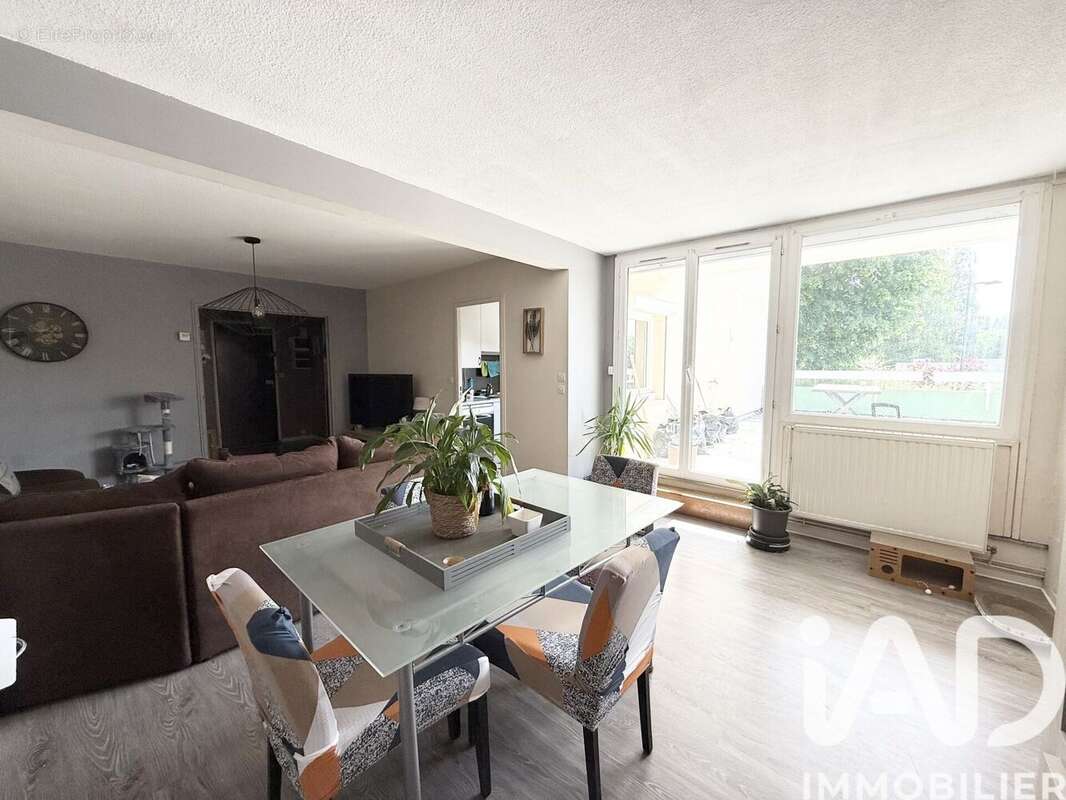 Photo 3 - Appartement à VAUX-LE-PENIL