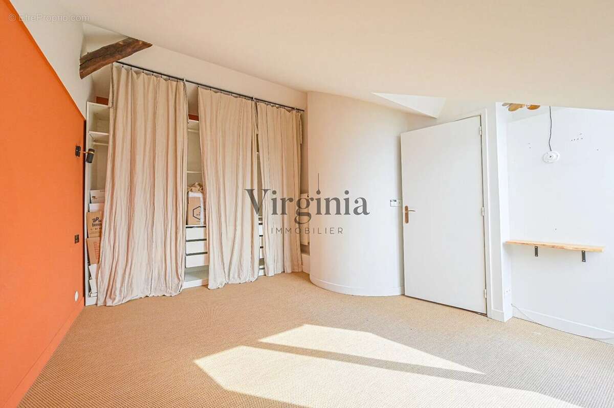 Appartement à CHARENTON-LE-PONT