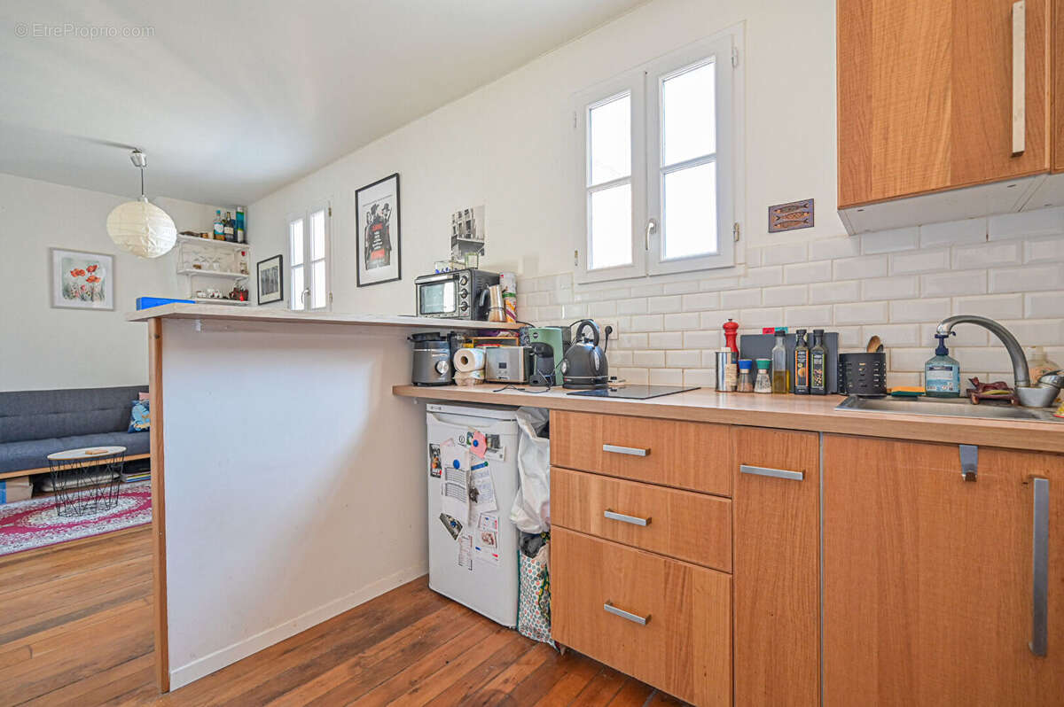 Appartement à PARIS-20E